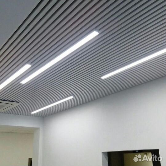 Потолок Кубота (реечный) цвет: белый