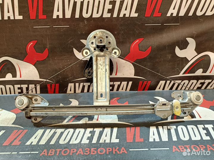 Стеклоподъемник задний Opel Astra H