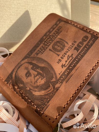 Зажим для денег ручная работа