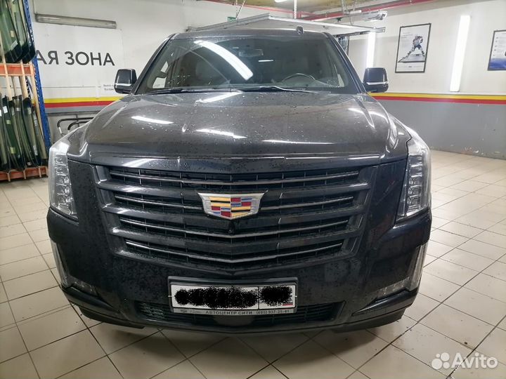 Лобовое стекло Кадиллак Эскалейд/cadillac escalade