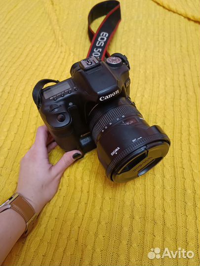 Фотоаппарат Canon EOS 50D Body c батарейным блоком