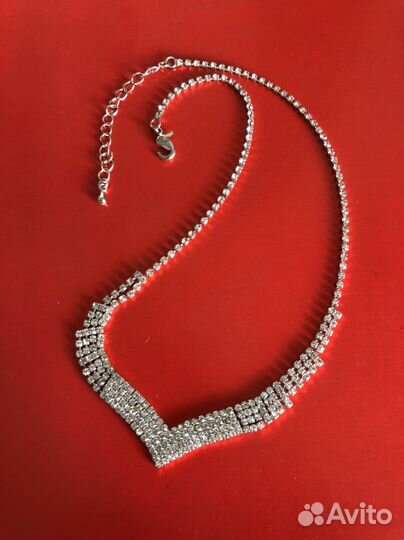 Украшение на шею