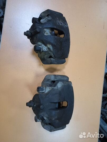 Суппорта передние опель вектра б 288мм