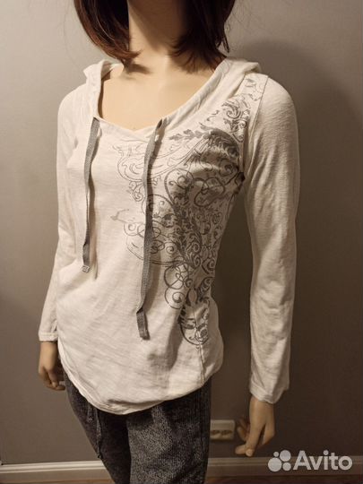 Белоснежный лонгслив UND