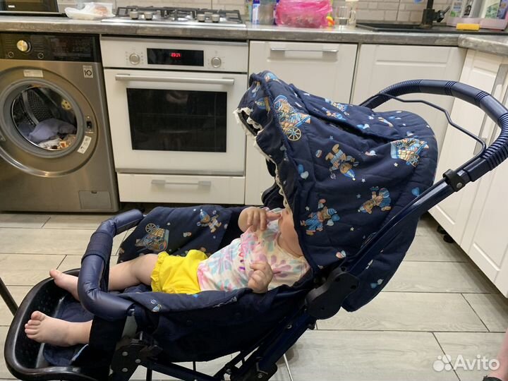 Коляска прогулочная