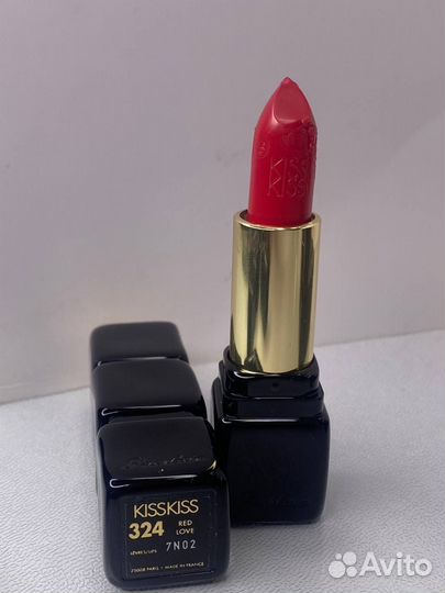 Помада Guerlain kisskiss lipstick