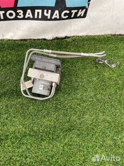 Блок ABS Tesla Model Y 2021 1044745-00-B