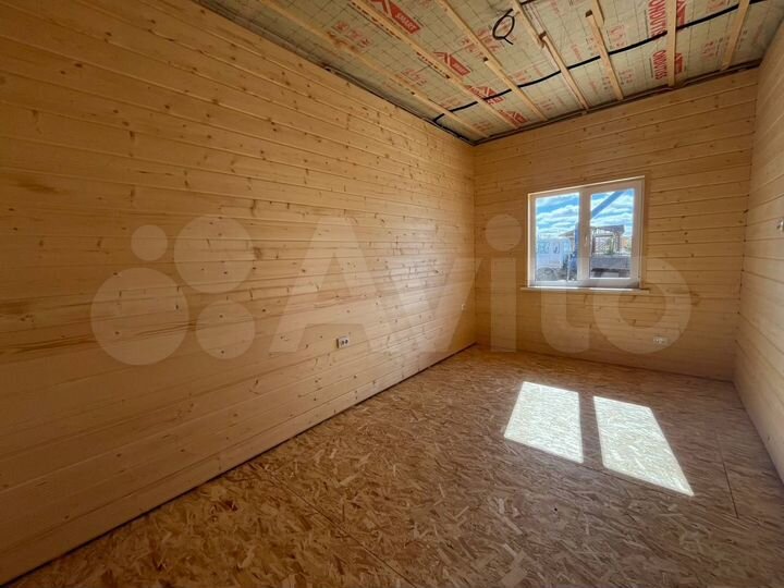 Дом 63 м² на участке 7 сот.