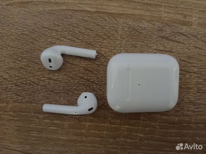 Apple airpods 2