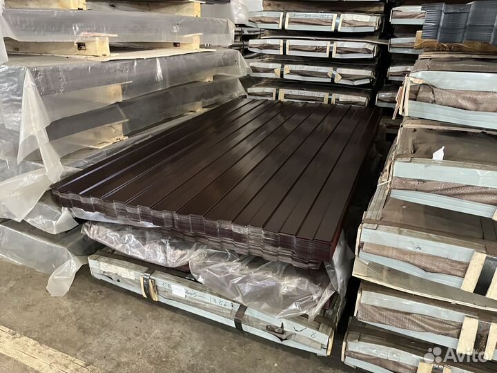 Профнастил коричневый