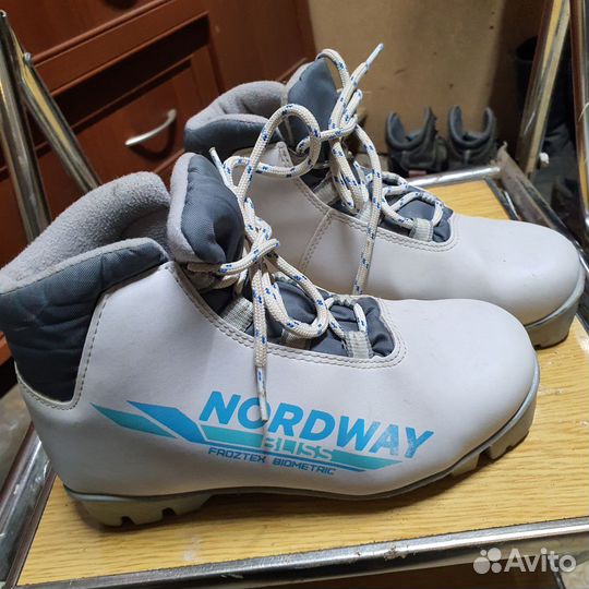 Лыжные ботинки детские 34