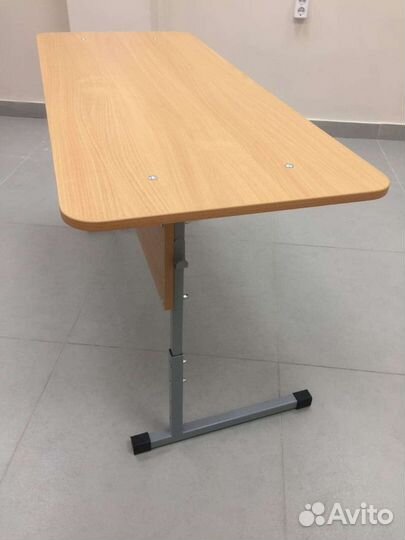 Парта и стул
