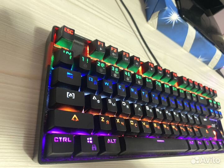 Механическая клавиатура panteon g5800