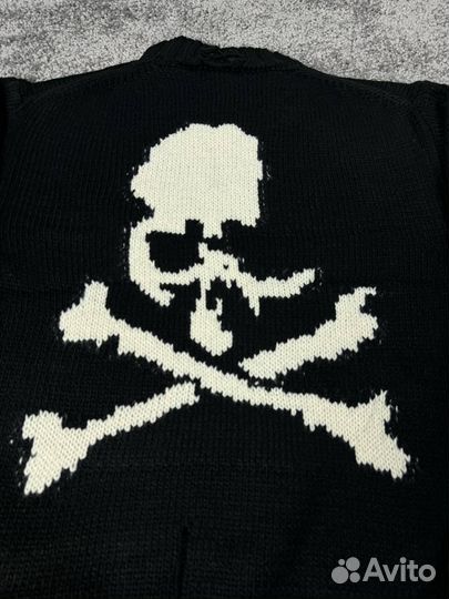 Свитер MasterMind