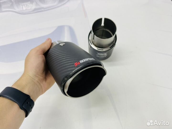 Карбоновая насадка Akrapovic 1/90