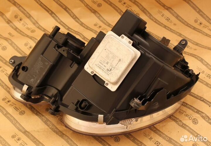 Фара правая mercedes E W211 рест 06-08 BI-xenon