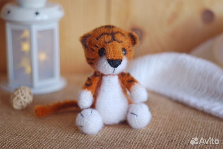 Вязаная игрушка Тигр