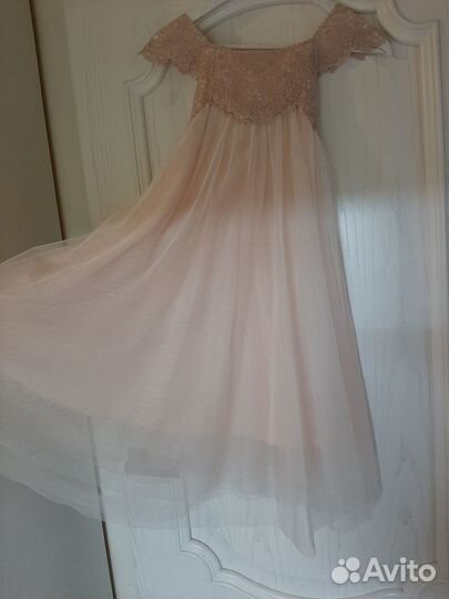 Платье для девочки нарядное