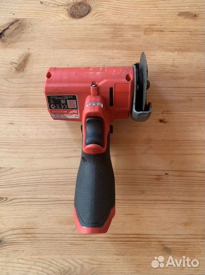 Мини-ушм Milwaukee M12 fuel