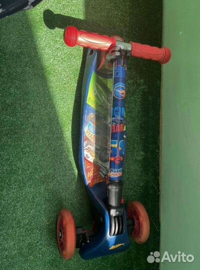 Самокат детский трехколесный