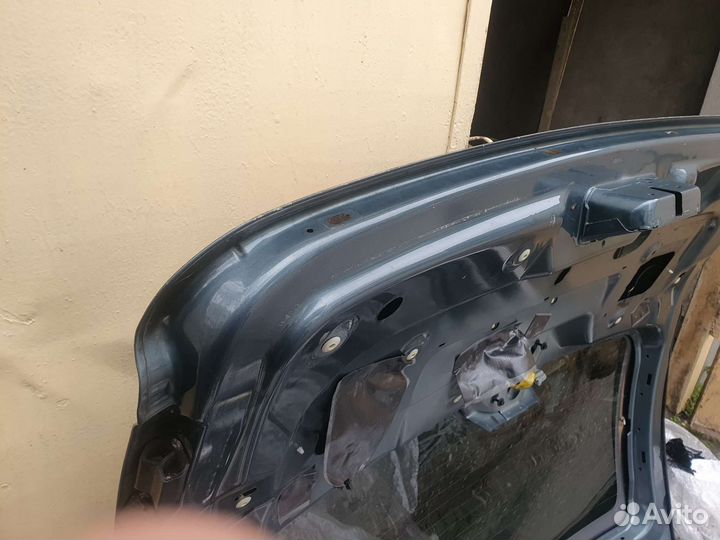 Крышка багажника на Dodge Chrysler 4 кузов