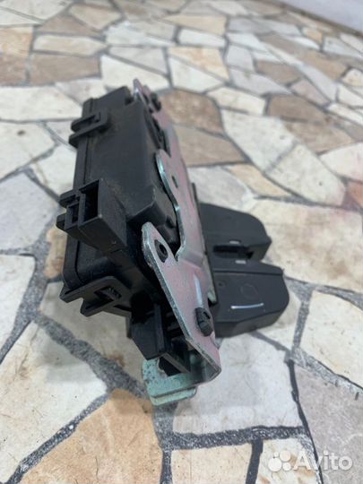 Замок багажника Opel Astra хетчбэк 1.8 Z18XER 2007