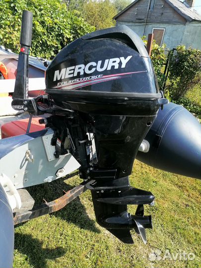 Продаётся лодочный 4-х тактный мотор Mercury 10