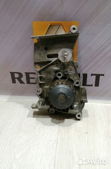 Помпа водяной насос Renault sandero stepway