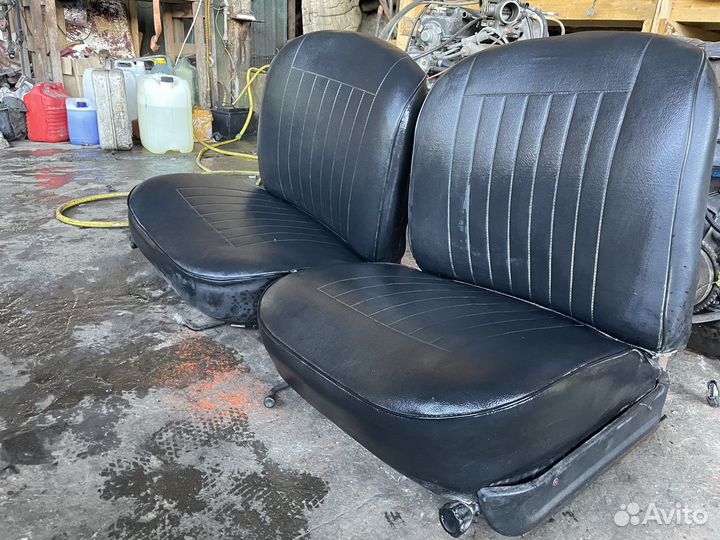 Кожаный салон ваз 2103