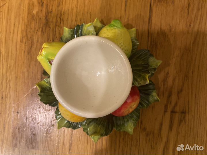 Подставка под яйцо