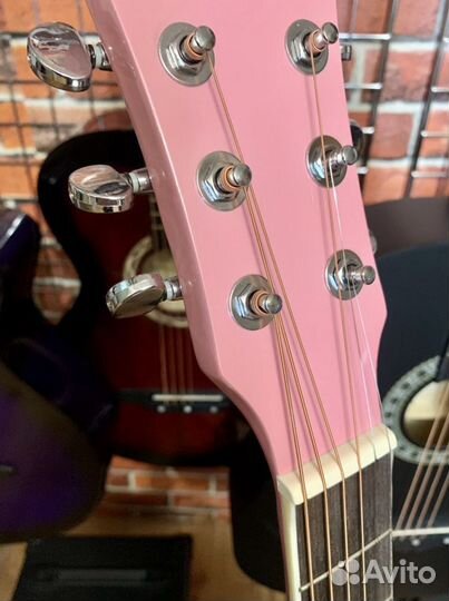 Гитара розовая + чехол
