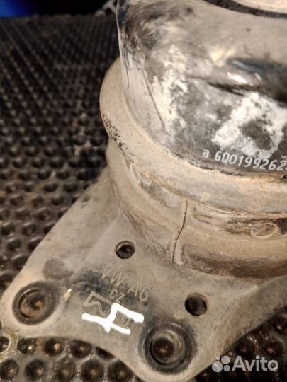 Подушка двигателя Volkswagen Polo 5