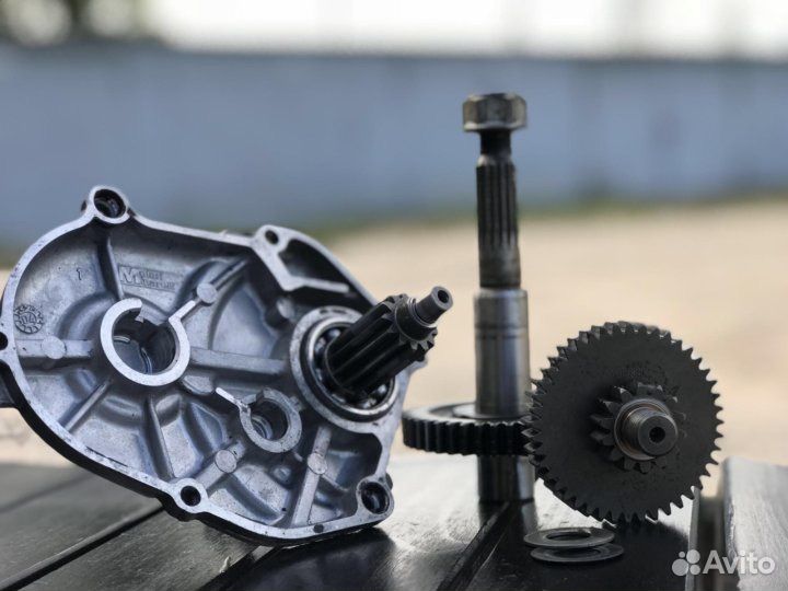 Блок зарядки iPhone