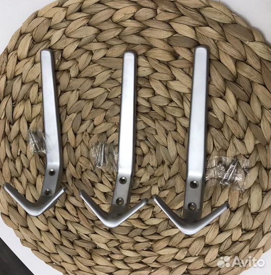 Крючки для одежды