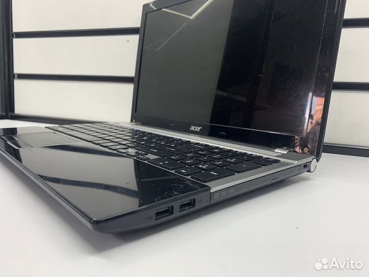 Ноутбук Acer Aspire V3-551G