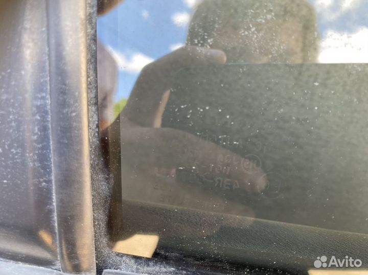 Дверное стекло Honda CR-V 3 заднее правое