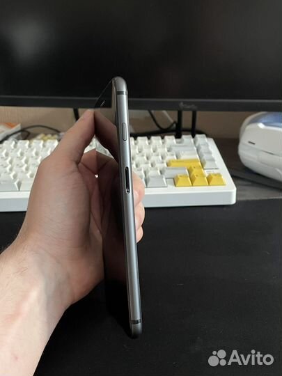 iPhone 8 Plus, 64 ГБ