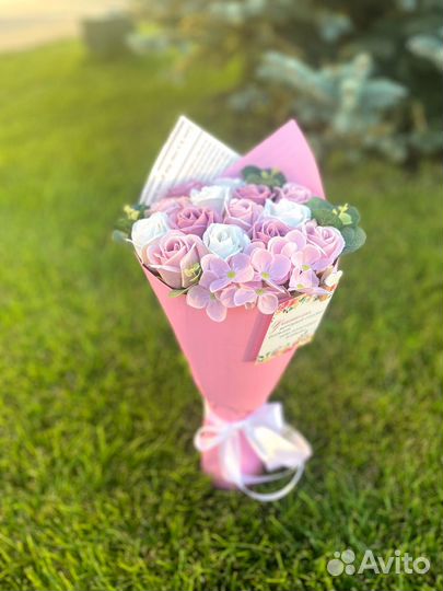 Букет из мыльных роз и цветов