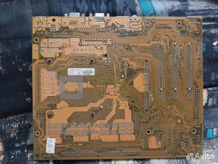 Материнская плата