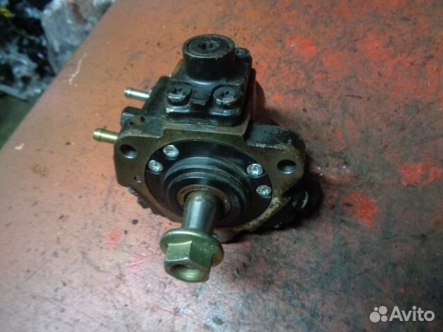 Насос топливный (тнвд) Opel Zafira B