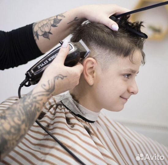 Барбер парикмахер мужские стрижки