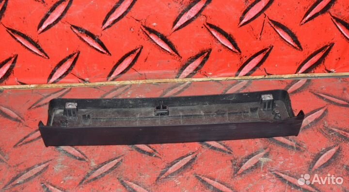 Подиум номерного знака Honda CRV4