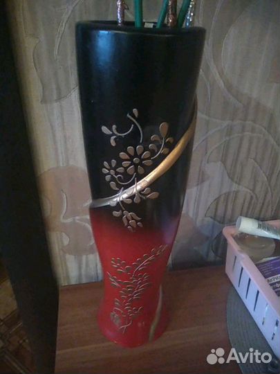 Картина из кожи, ваза