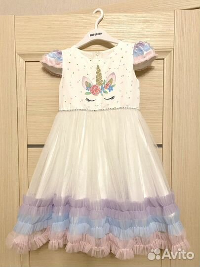 Платье с единорогом