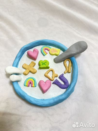 Глиненая тарелка