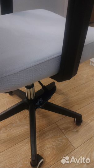 Компьютерное кресло