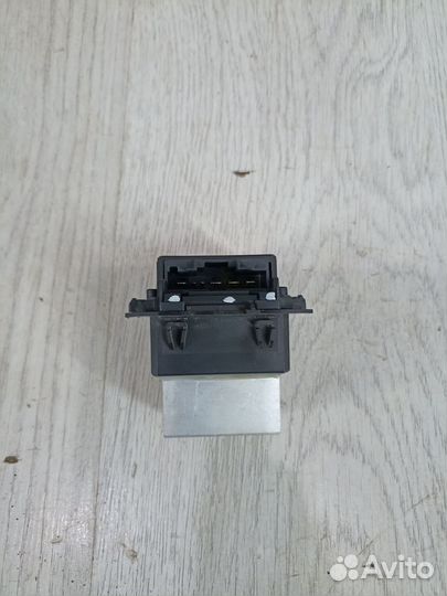 Резистор печки Реостат Renault kaptur