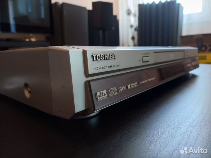 Cd dvd плеер toshiba SD-120E