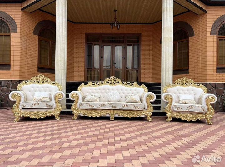 Диван с ящиками