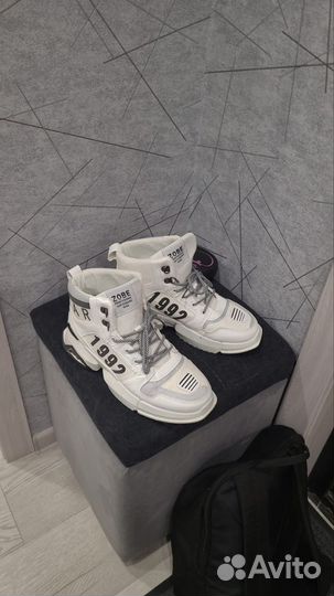 Кроссовки мужские